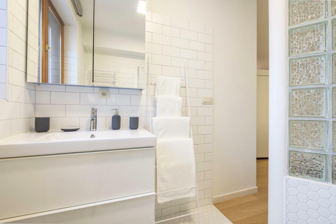 Functional Housings 2 Steps From Grand Place Bryssel Exteriör bild